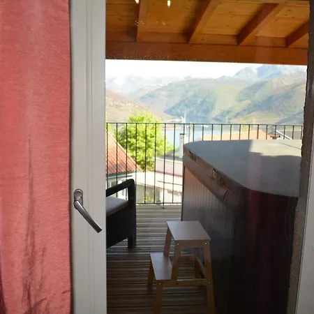 Tatil Evi Assento Geres - Grand Eco-retreat - Jacuzzi Views