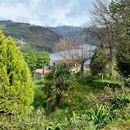 Tatil Evi Assento Geres - Grand Eco-retreat - Jacuzzi Views