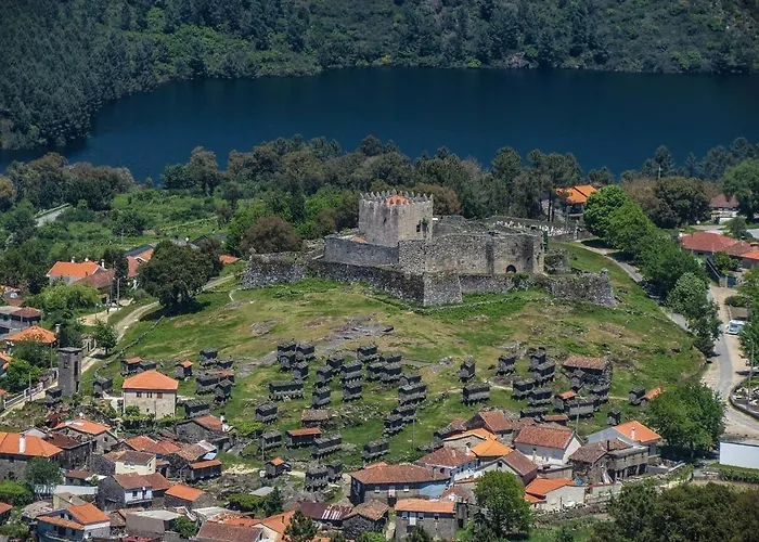 Дом отдыха Assento Geres - Grand Eco-retreat - Jacuzzi Views *