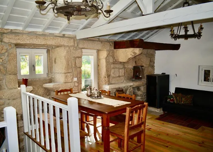 Дом отдыха Assento Geres - Grand Eco-retreat - Jacuzzi Views Lindoso